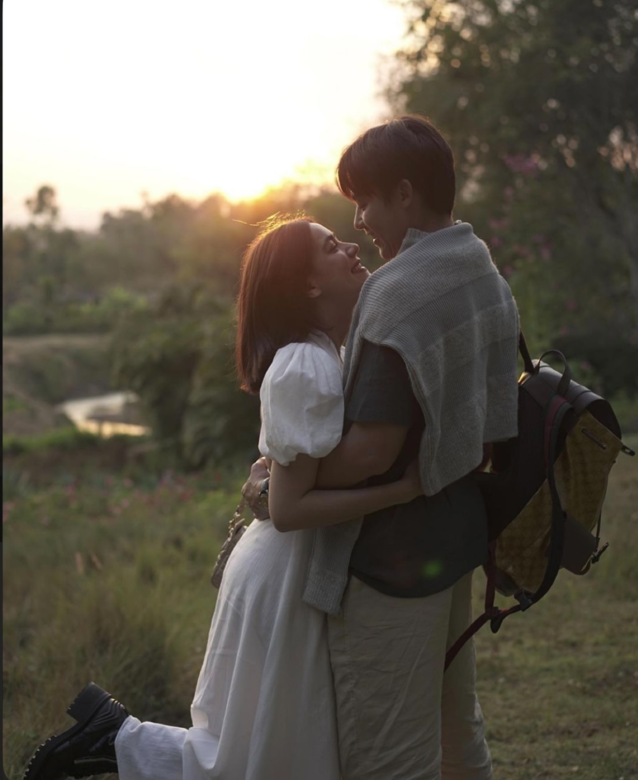 MÊ TRAI ĐẾN GIÀ