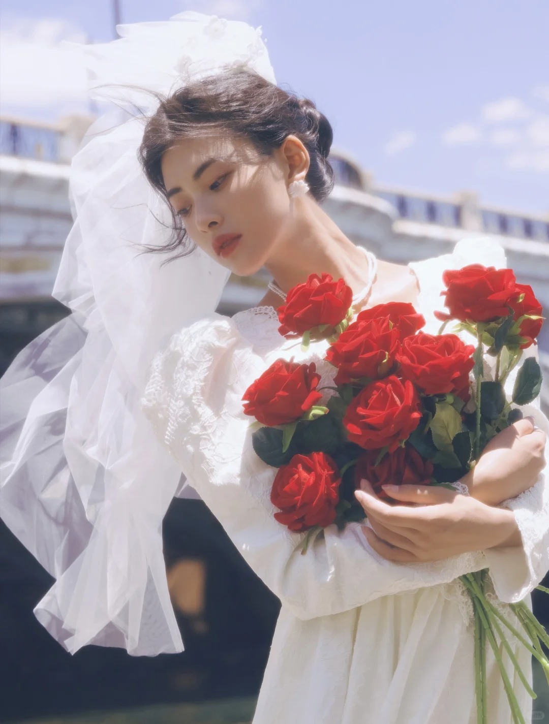 CHỊ GÁI BỎ RƠI CHỒNG ĐOÀN TRƯỜNG ĐỂ HÔN PHU NGHÈO CỦA TÔI