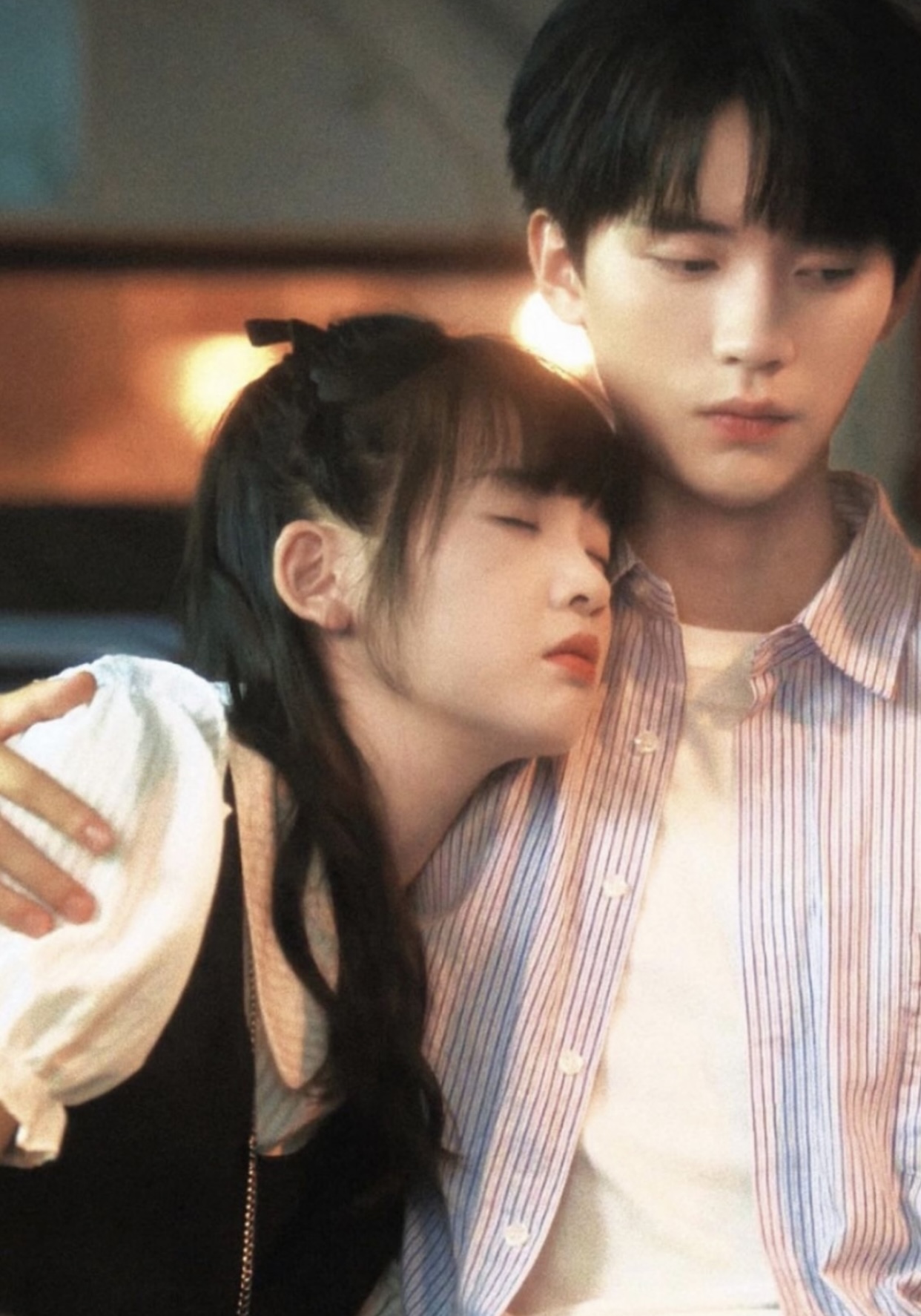 CHÌM SÂU TRONG TÌNH CẢM