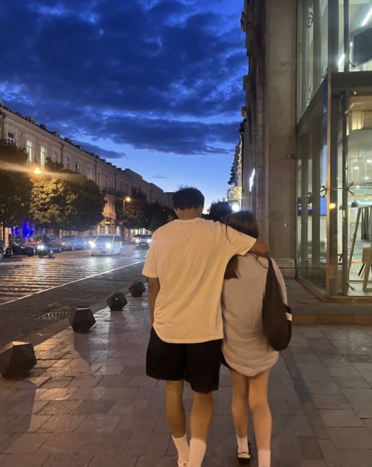THẦY THẨM , TỐI NAY KHÔNG VỀ