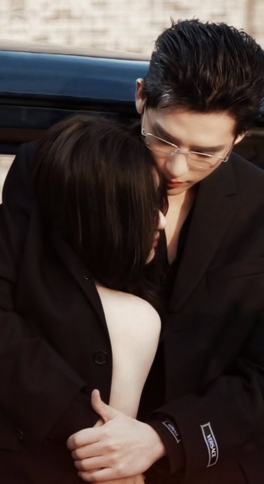 Thiếu Gia Giả Giàu Và Cô Nàng Đặc Cách