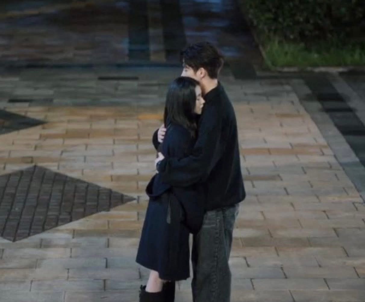 RỜI XA HÁCH ĐÌNH AN