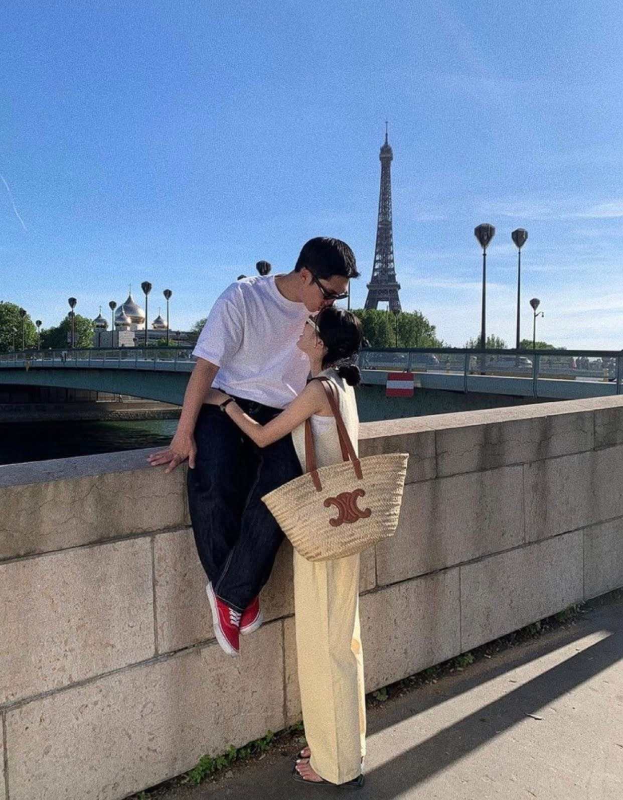 CHỒNG NGOẠI TÌNH VỚI ĐỒNG NGHIỆP SUỐT 10 NĂM