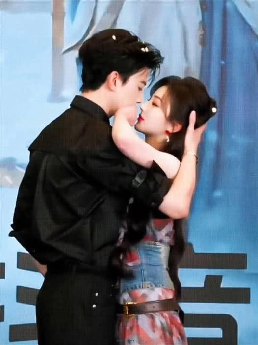 365 Ngày Yêu Nhầm Người
